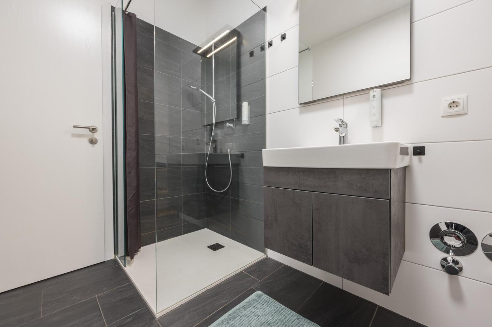 Myquartier Central City Suites 인스브루크 외부 사진